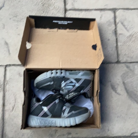 Black and SilverSkechers LIGHTS Toddler Boys 8 - Picture 7 of 9